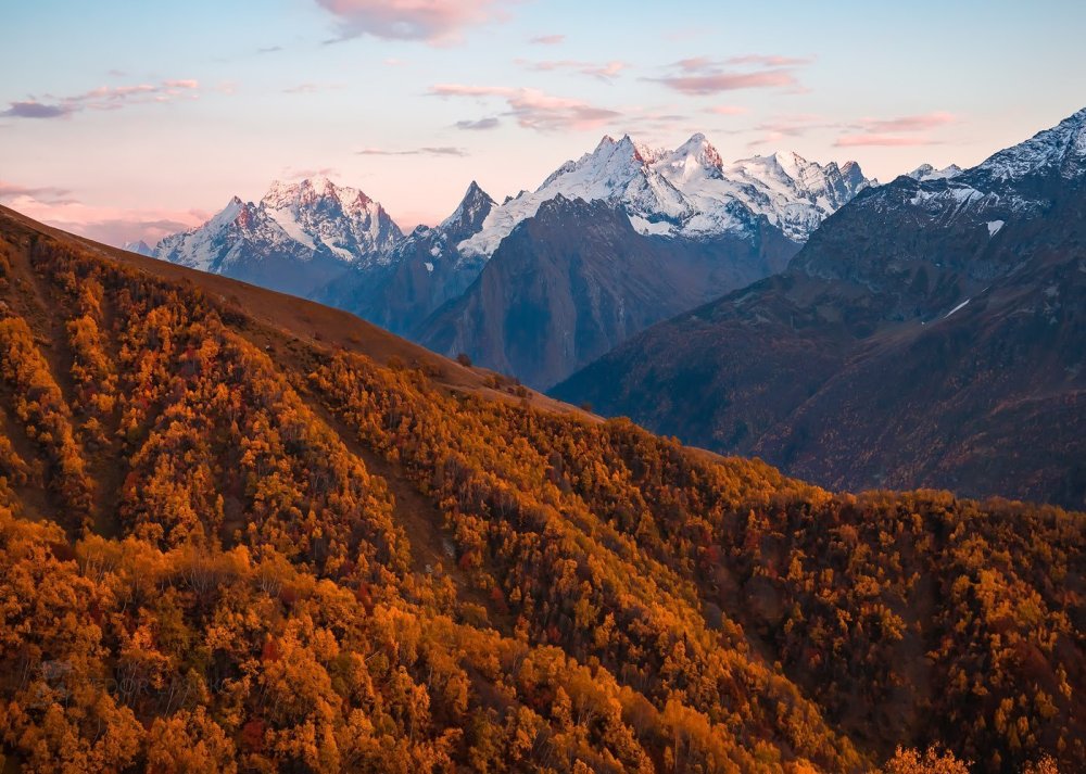 Карачаево-Черкесия горы Домбай