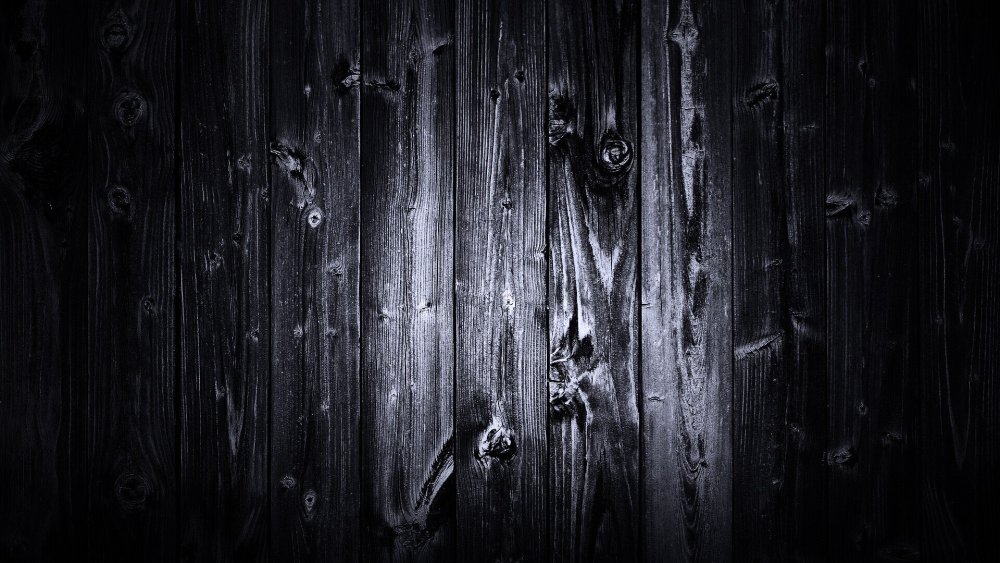 Темное дерево перспектива