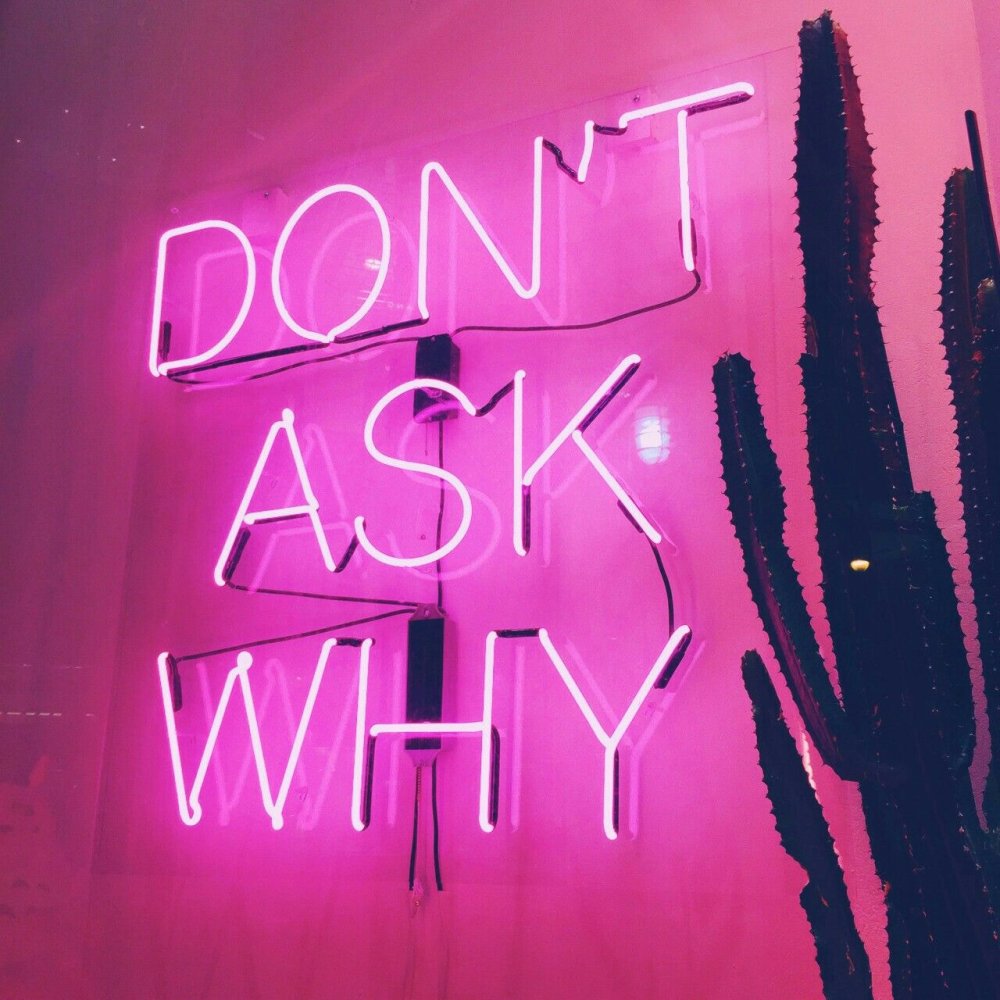 Неоновые надписи тумблер