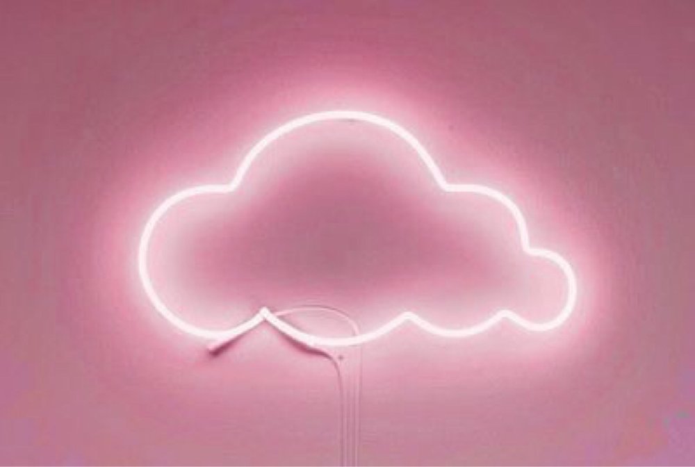 Неоновая вывеска облако