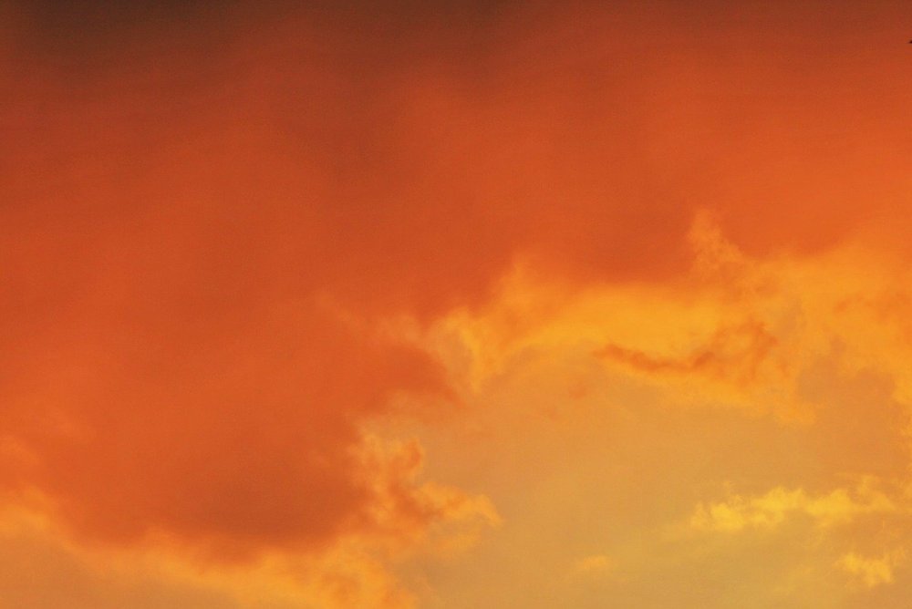 Фиолетовая Луна