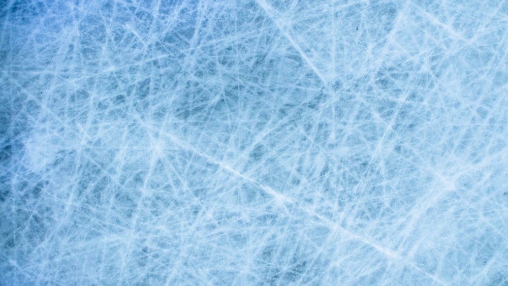 Хоккейный лед