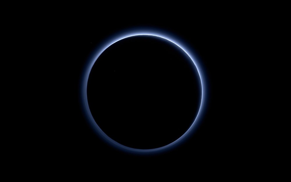 Белые кружочки