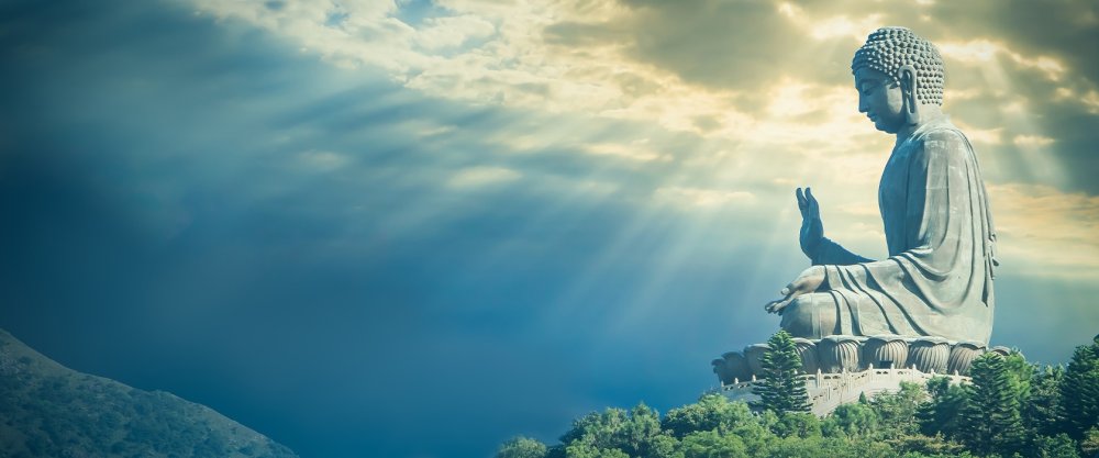 С праздником Будды Шакьямуни