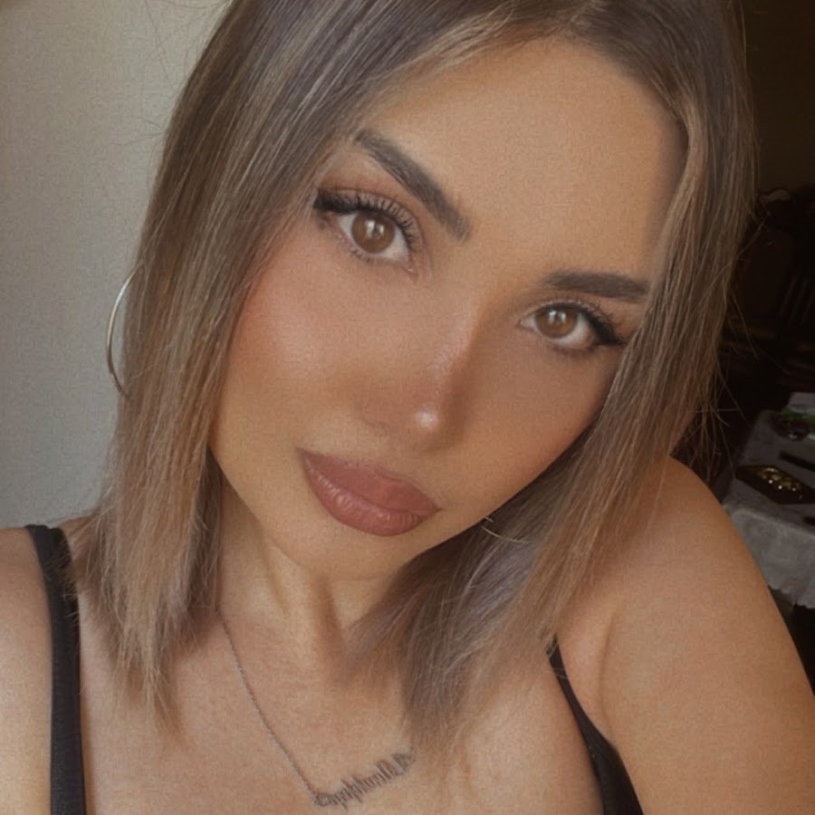 Гессенская тиара с листом клубники