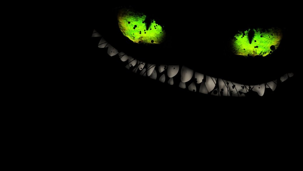 Улыбка на темном фоне