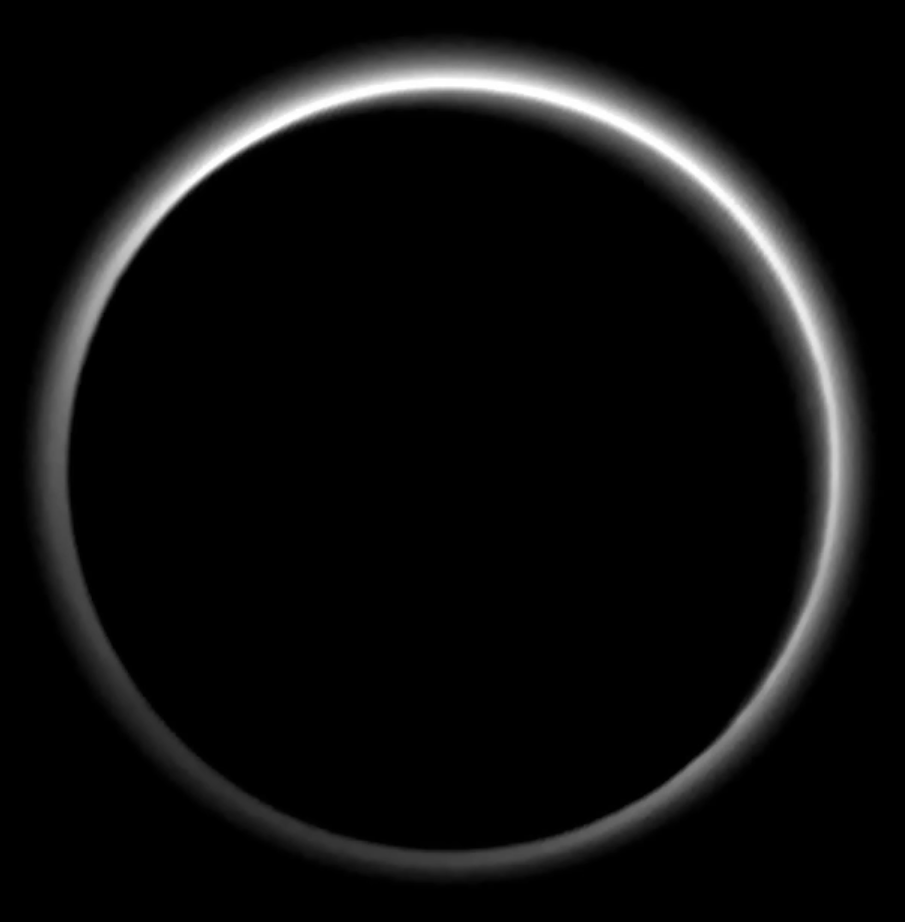 Белый круг на черном фоне