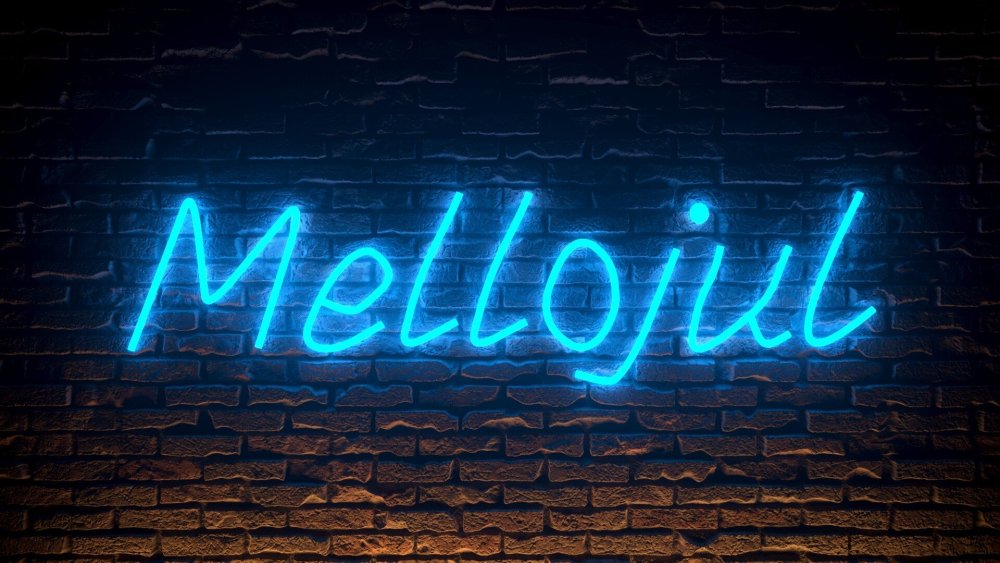 Неоновая шапка для ютуба