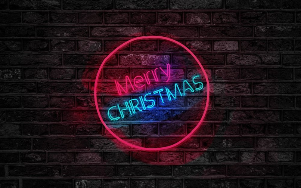 Неоновая надпись на кирпичной стене