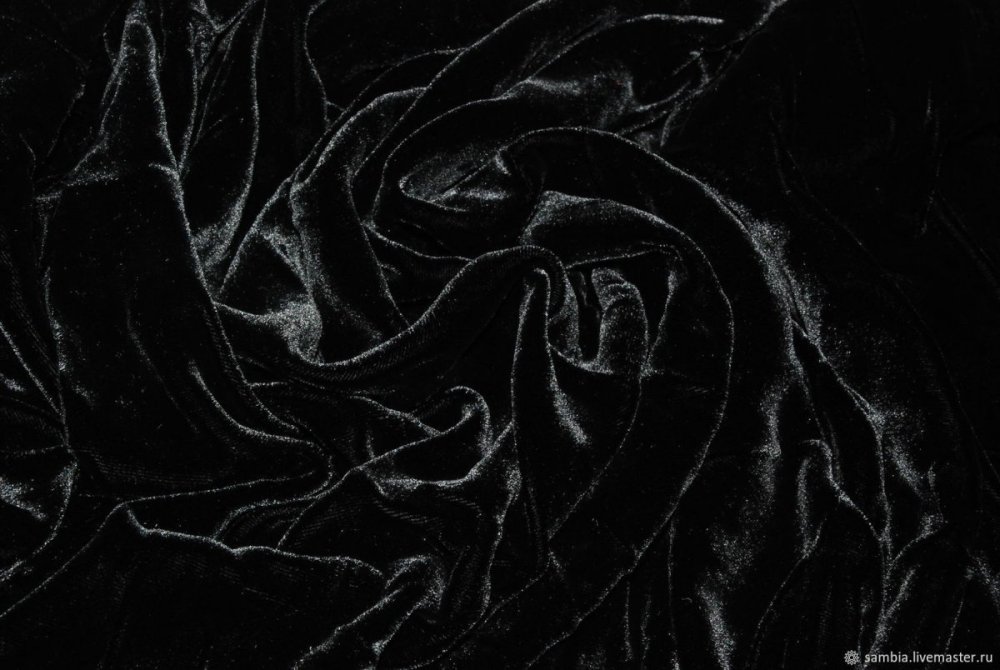 Черная ткань