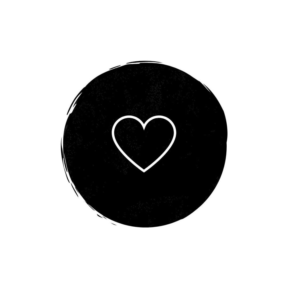 Сердце на черном фоне