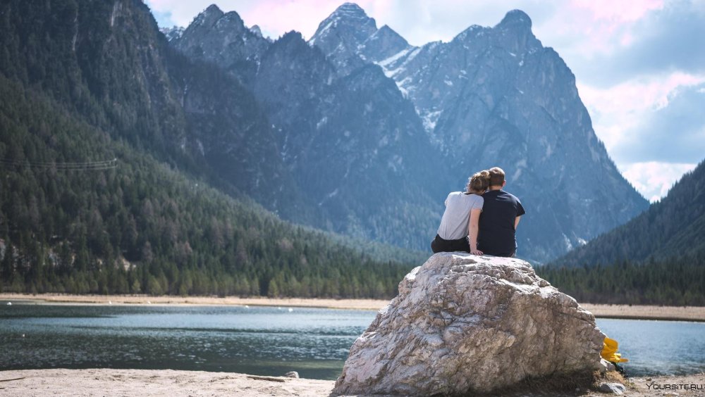 Пара в горах