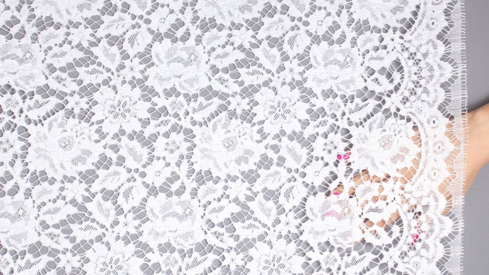 Белое кружево