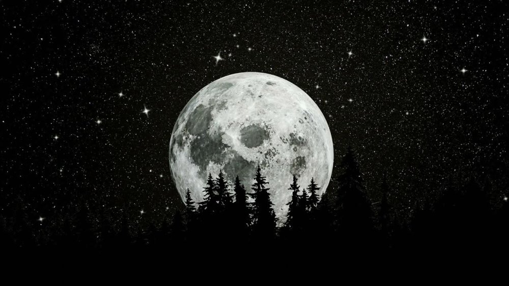 Луна на небе