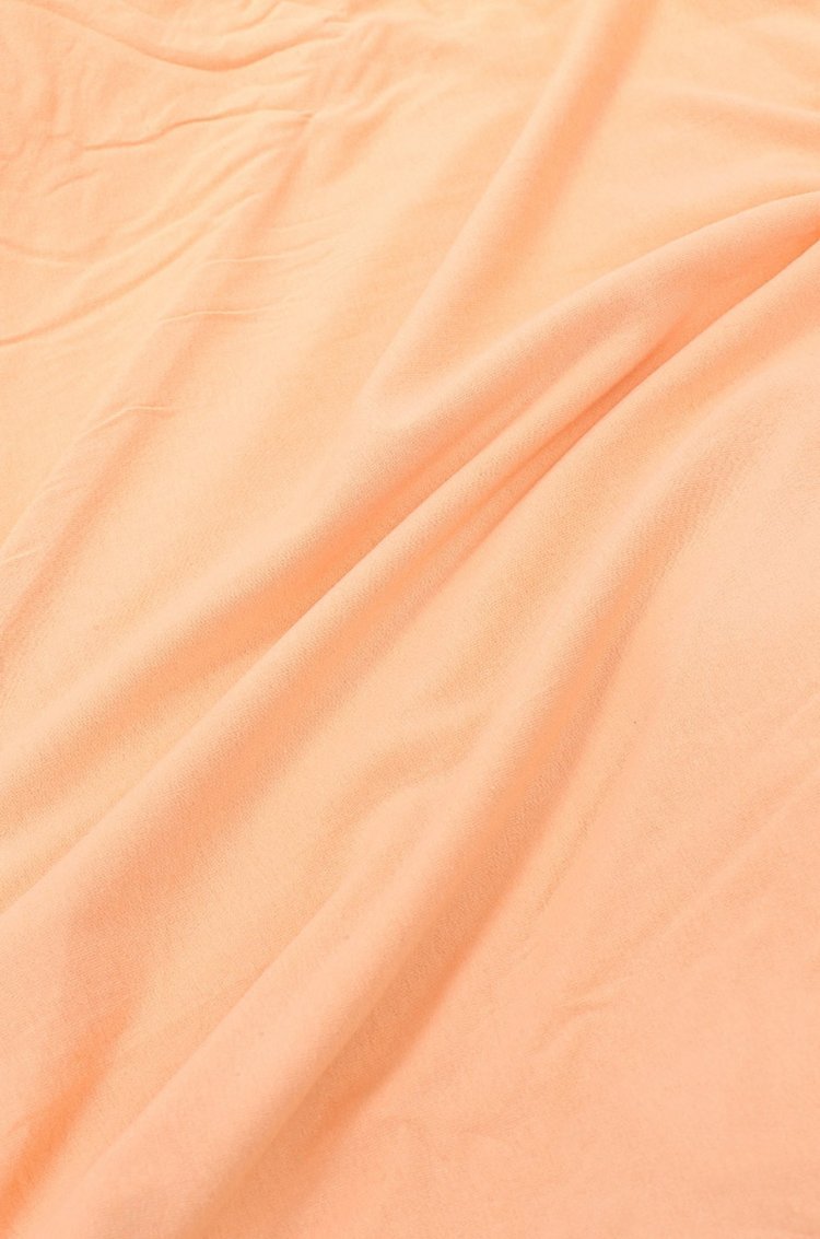 Бежевый шелк