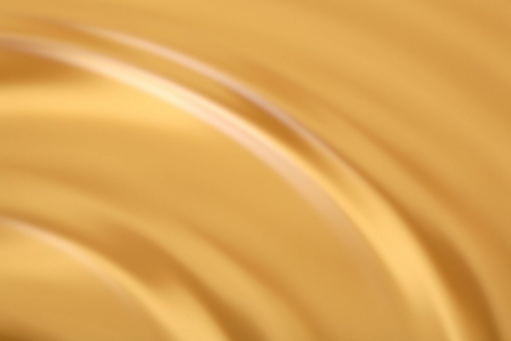 Шёлк бежевый на прозрачном фоне