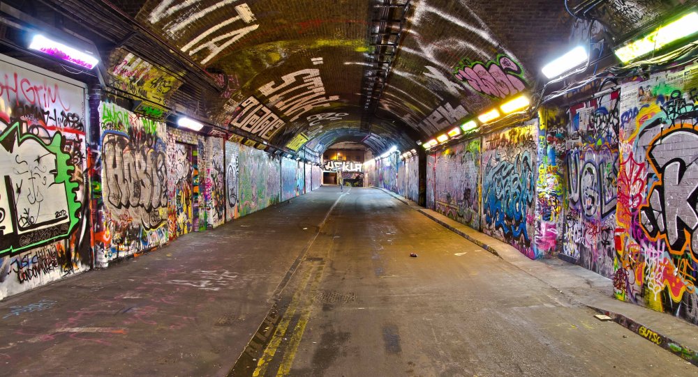 ARTPLAY туннель граффити
