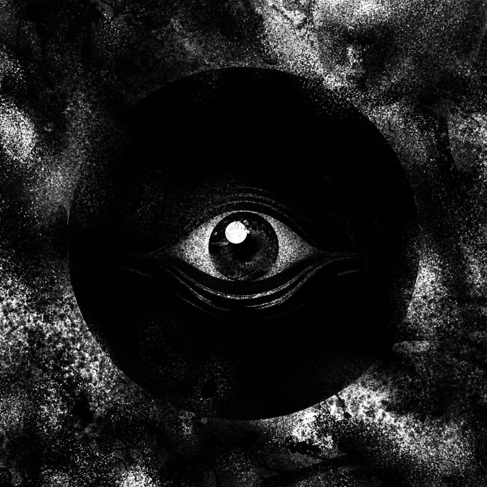 Страшная улыбка на черном фоне