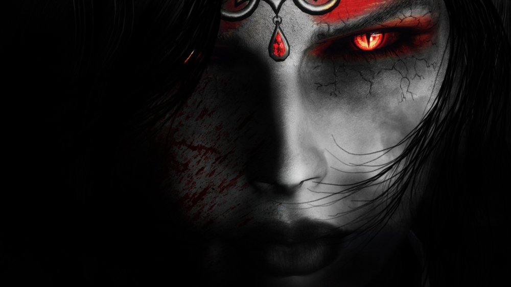 Черный улибывается в темноте