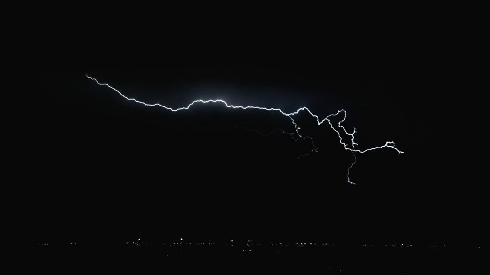 Обои молния