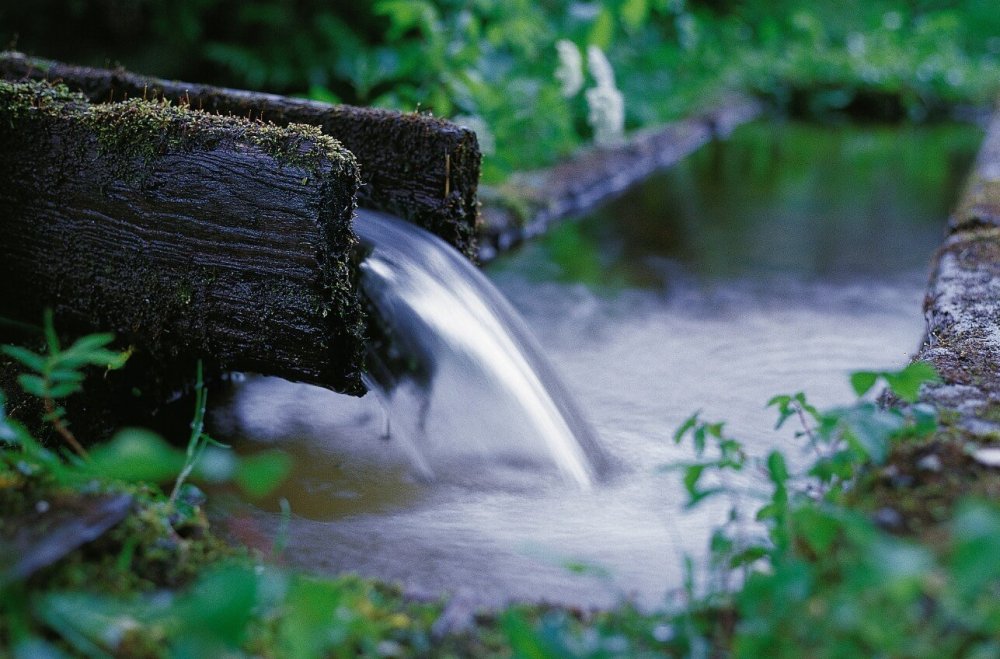 Источники подземных вод Родники Минеральные воды