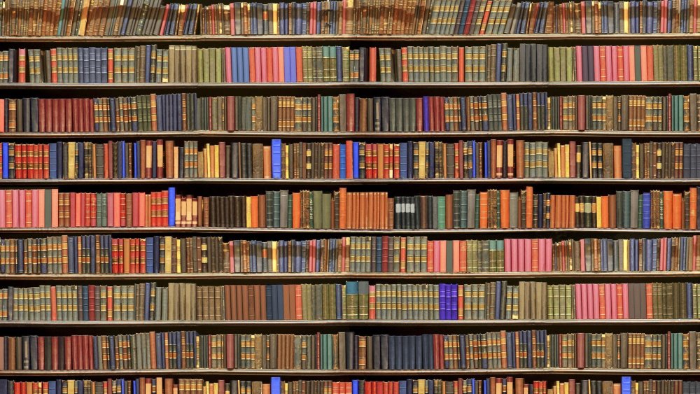 Полки для книг