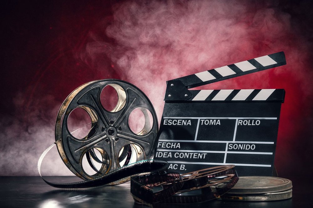 Кинолента с фильмами