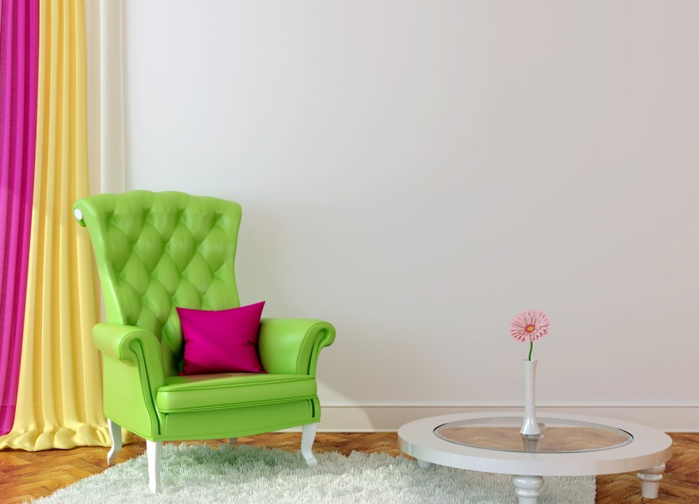 Яркое кресло в интерьере