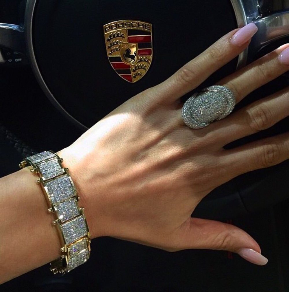 Бриллиантовый перстень