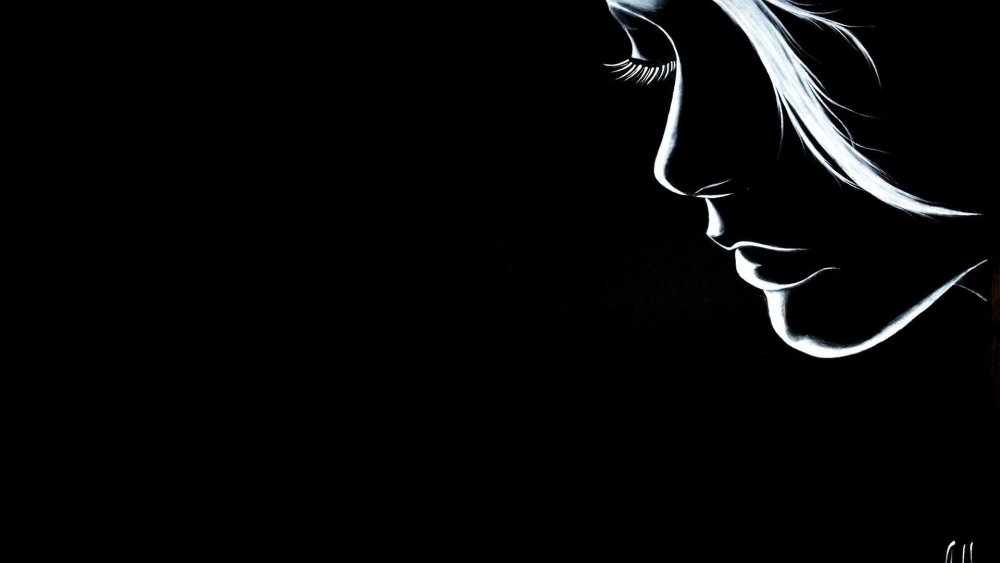 Силуэт на черном фоне