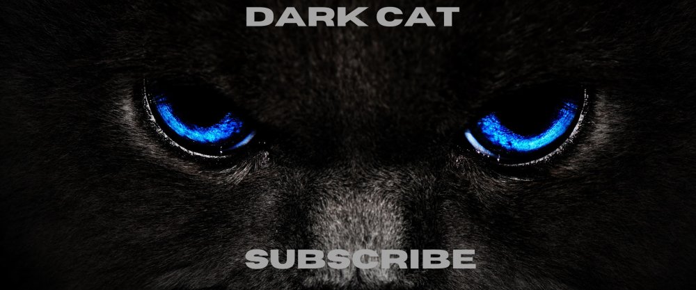 Глаза девушки на черном фоне