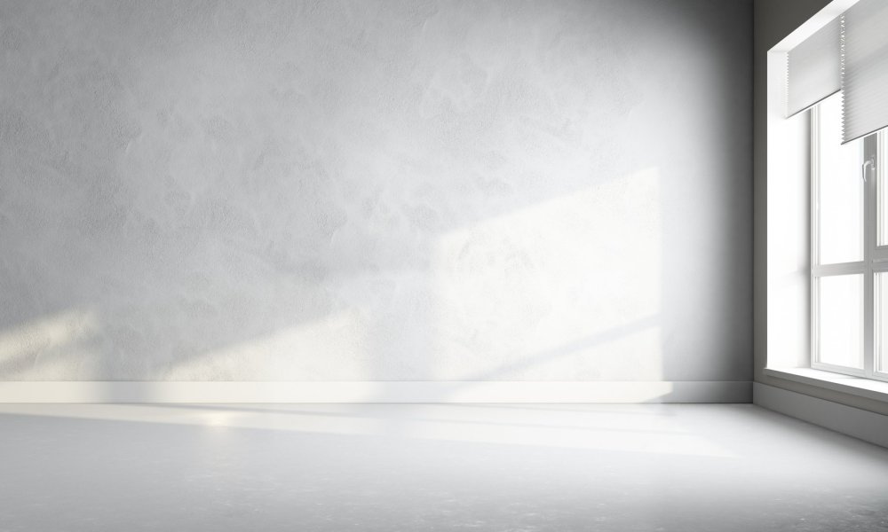 Серая стена с окном