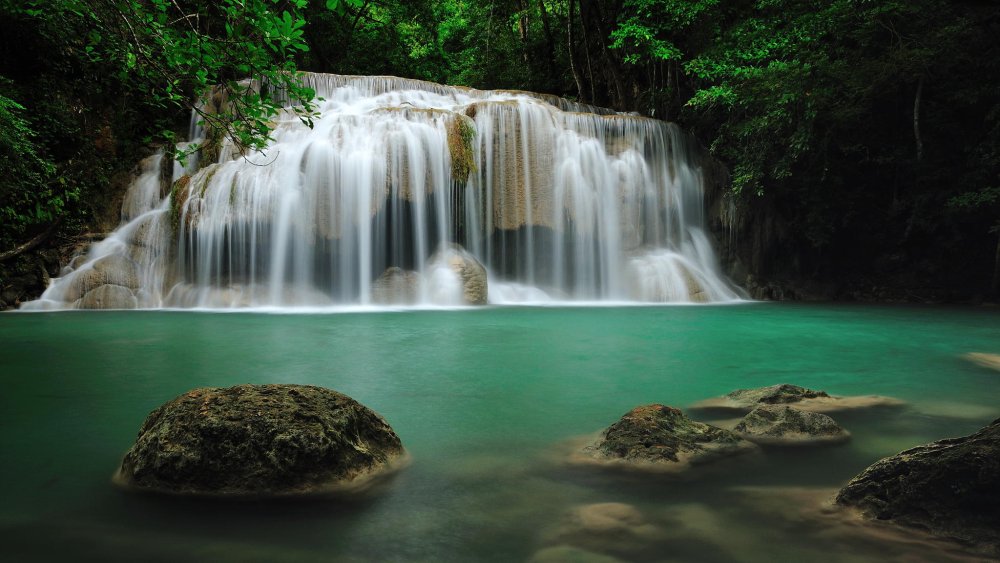 Водопад 2048 1152