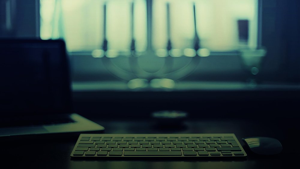 Стол для компьютера