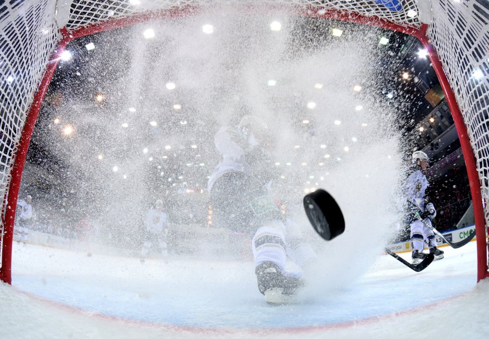 Шайба "хоккеист"