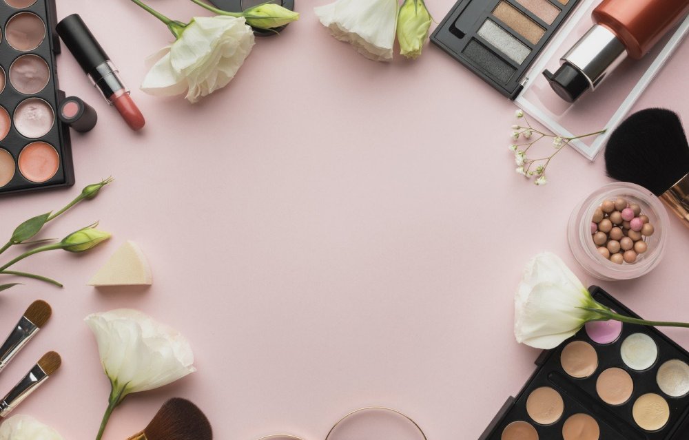 Фон столик для косметики