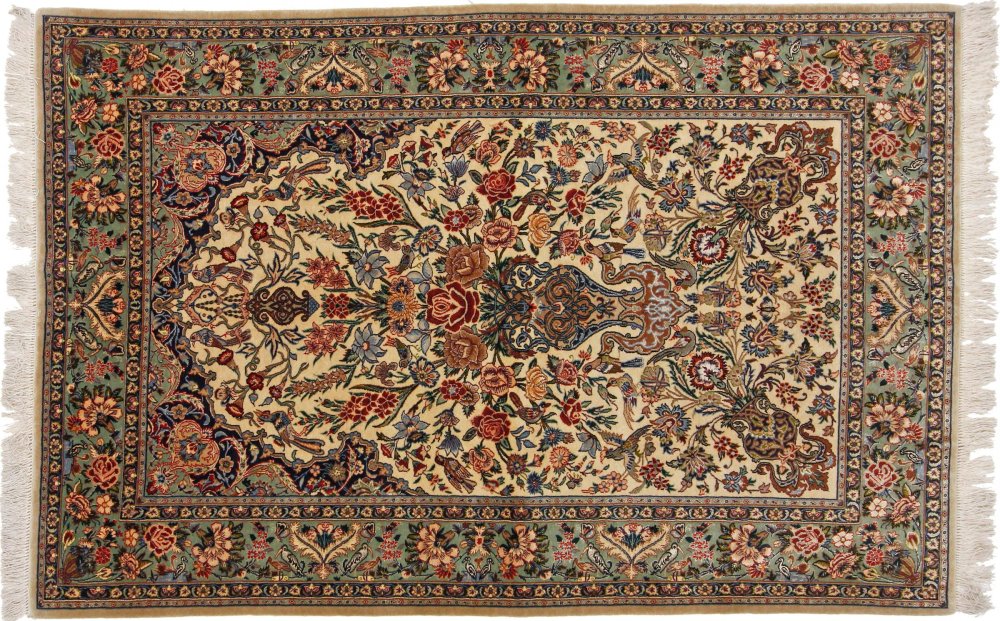 Ковер на стене