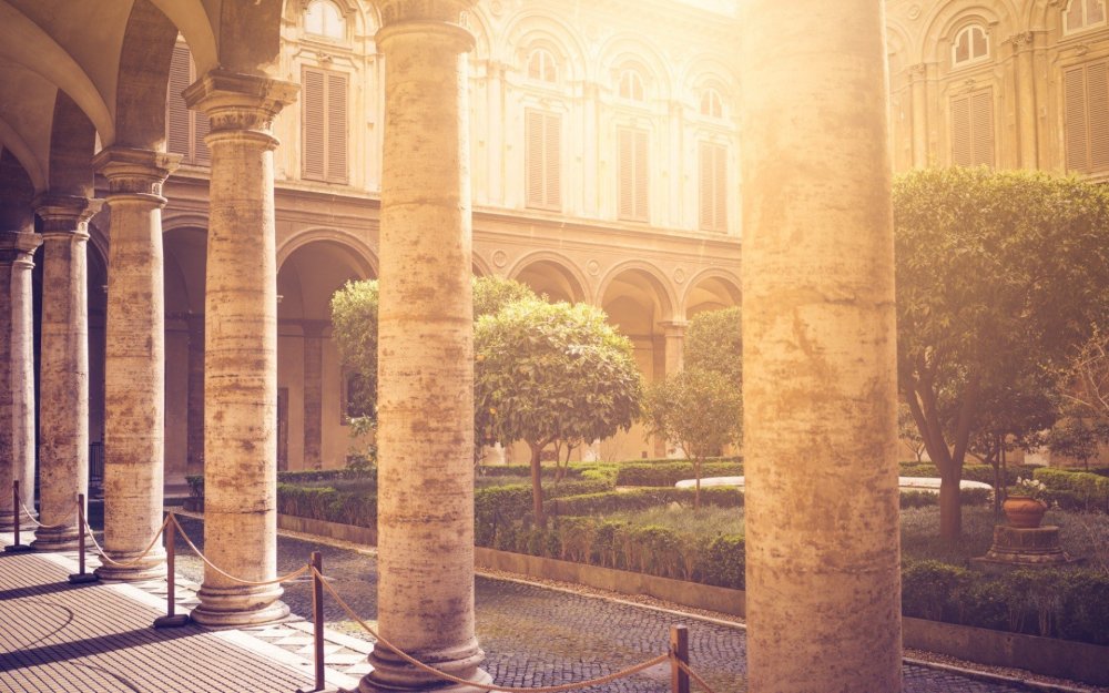 Красивые колонны архитектура