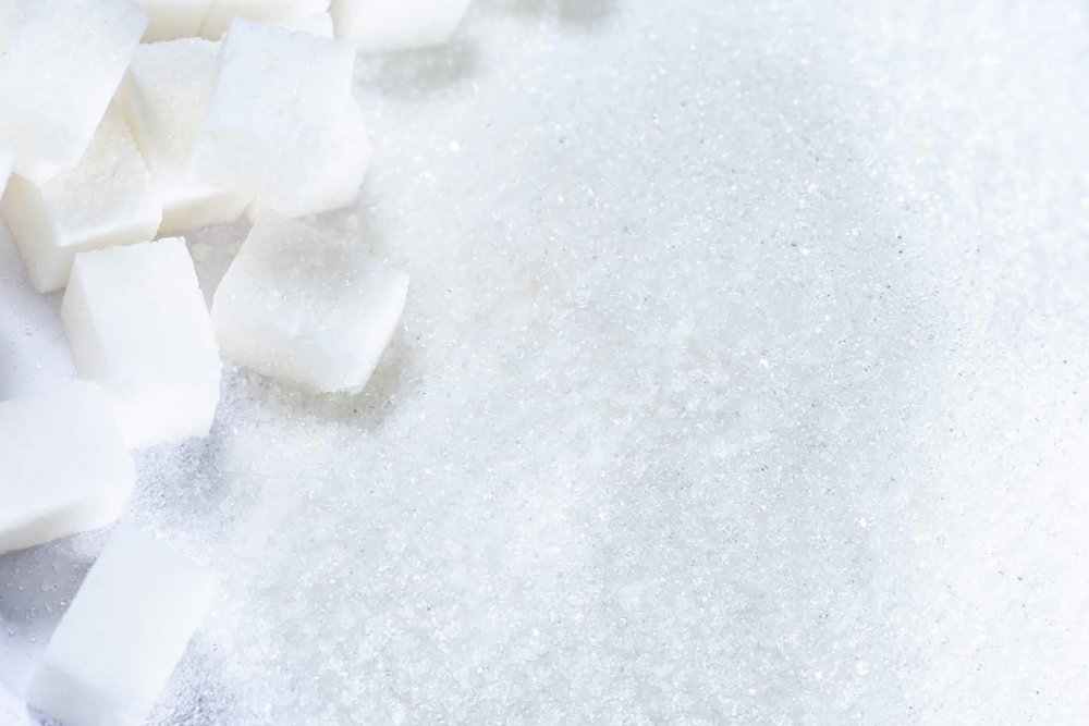 Лимонад на деревянном фоне