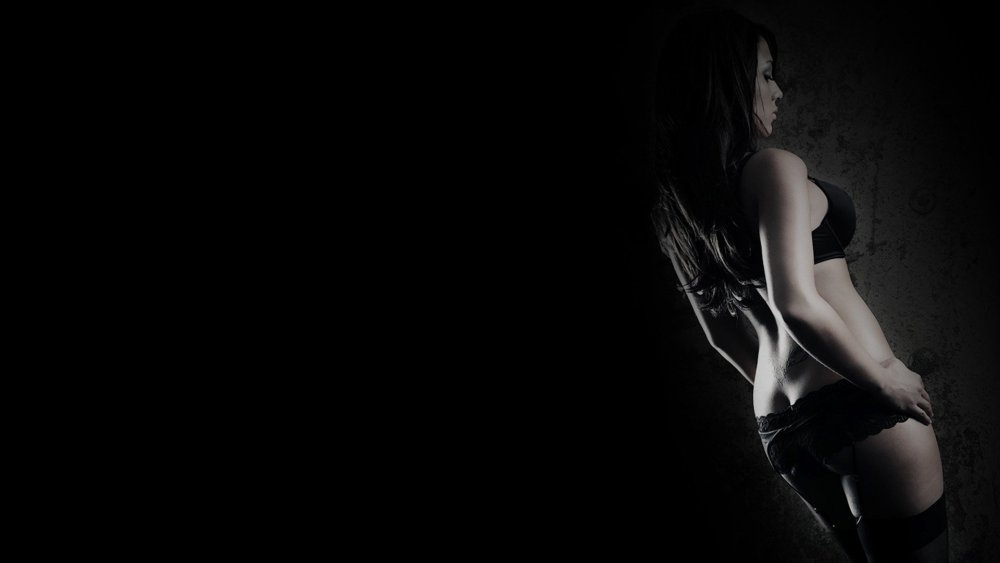 Чёрные строгие обои