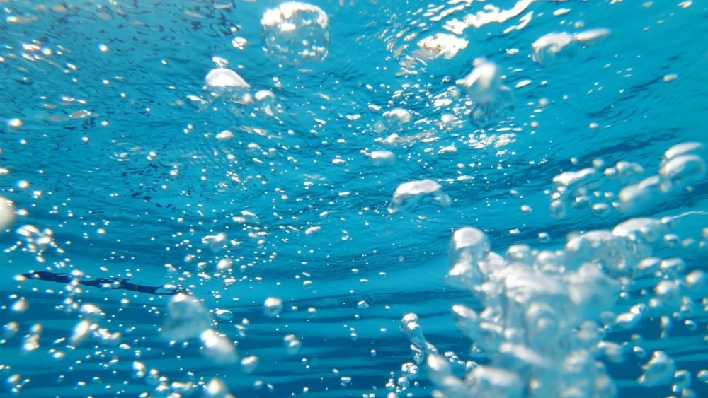 Пузыри под водой