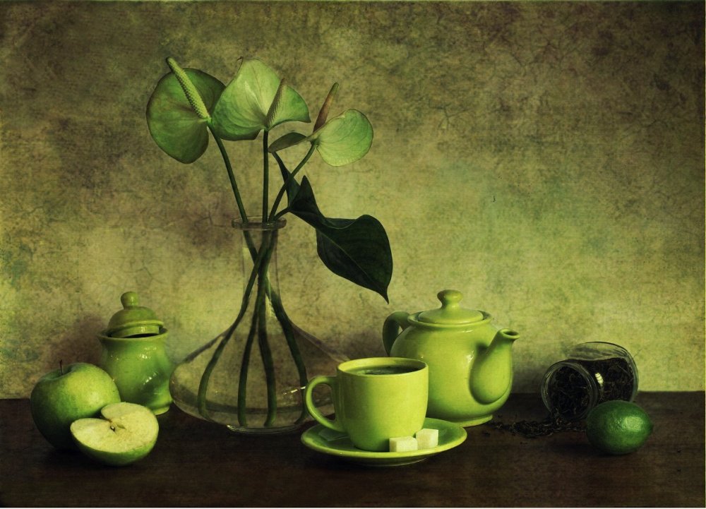 Натюрморт в зеленых тонах