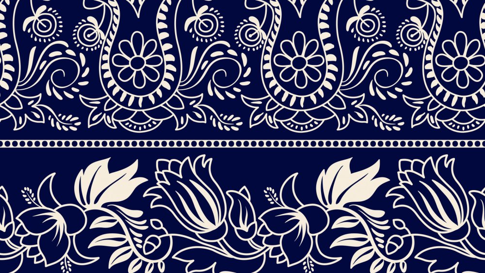 Узоры на голубом фоне