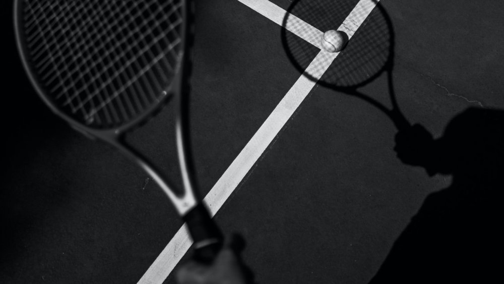 Теннисный корт