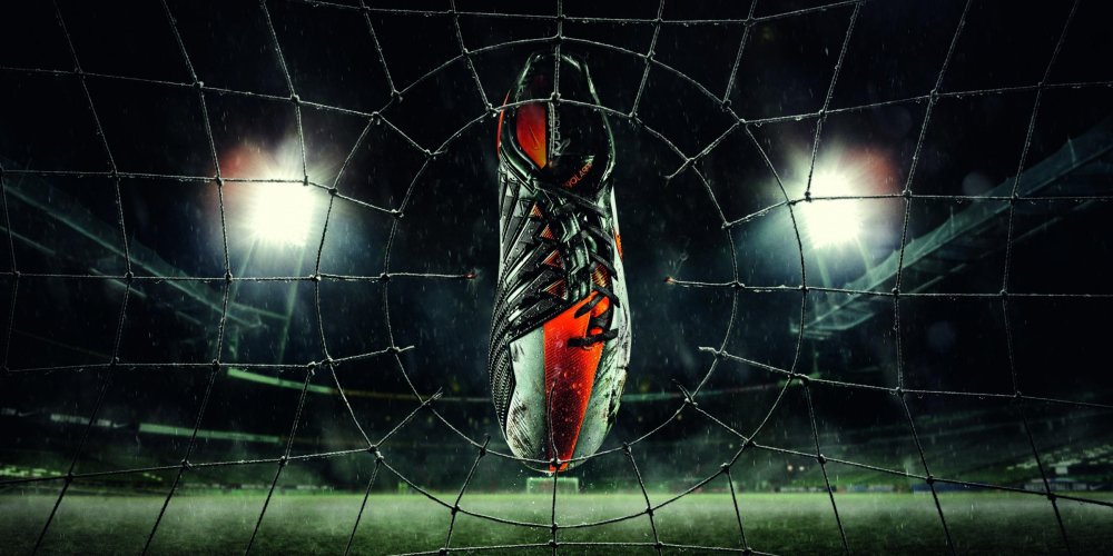 Футбол темный фон