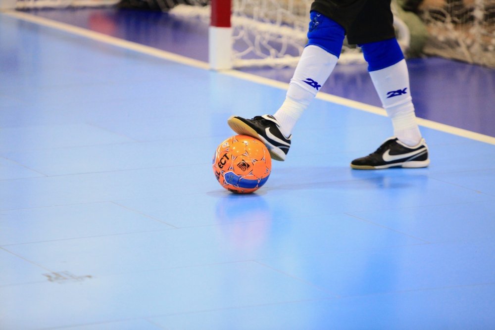 Мини футбол футзал