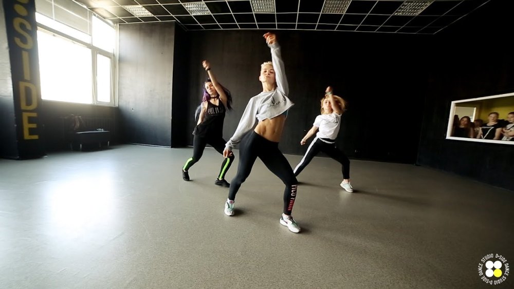 Вывеска танцевальной студии