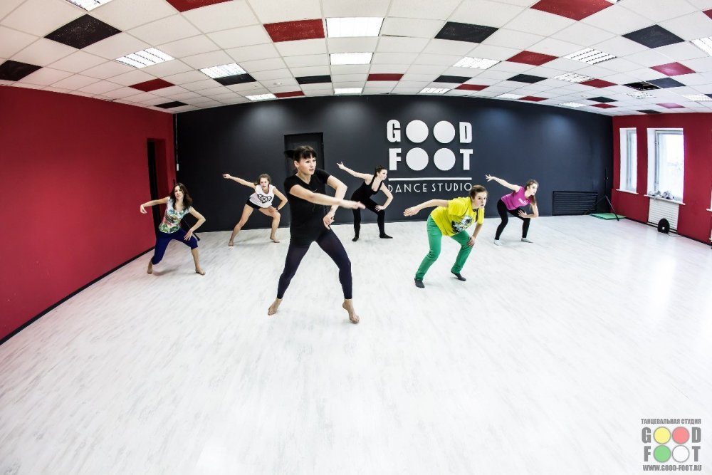 Креативная реклама йога студии