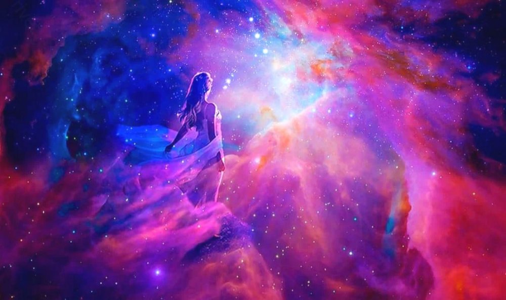 Человек на фоне космоса