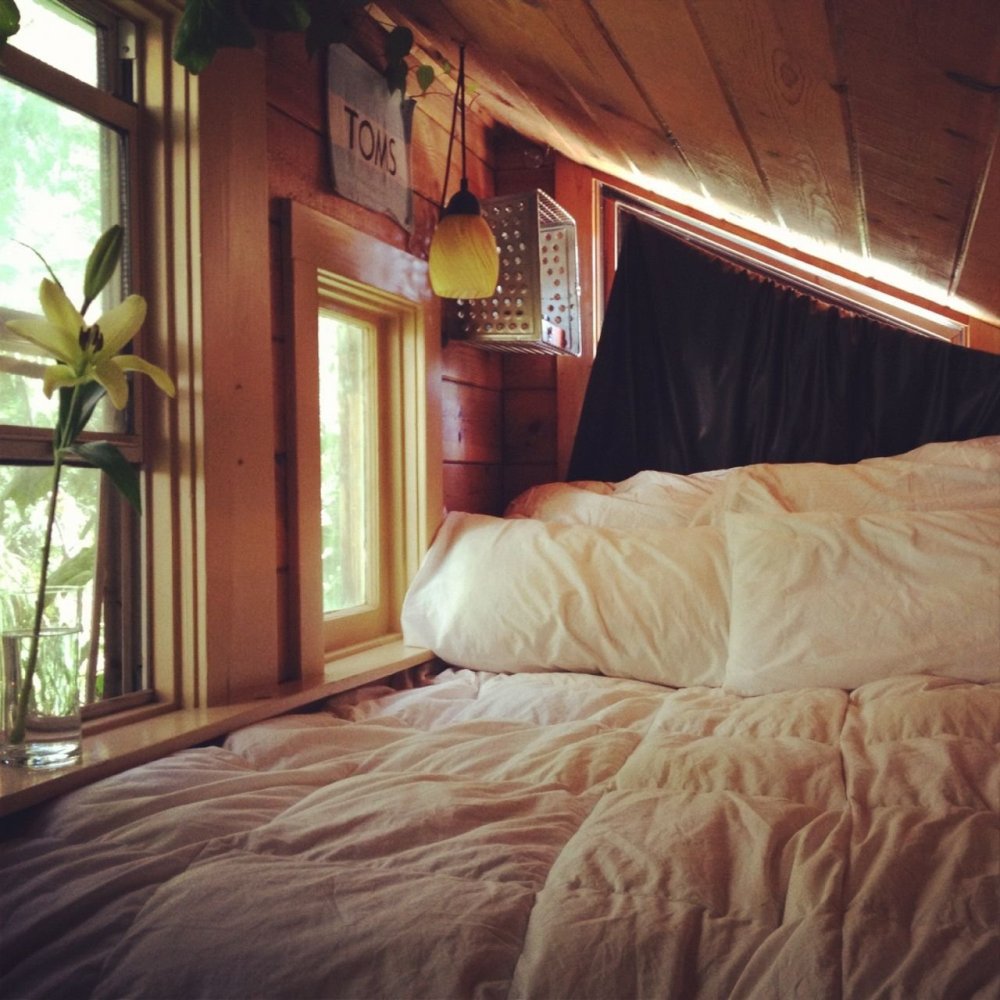 Уютные комнаты с большой кроватью